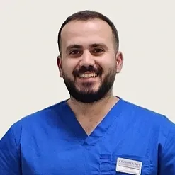 Хейдари Эрфан: Ортопед, Травматолог.
